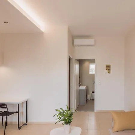 Cozy Living Chania Close To The 아파트 *