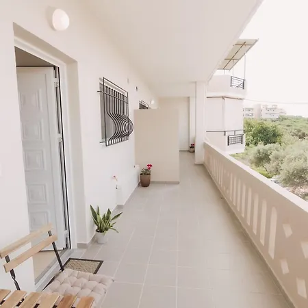 아파트 Cozy Living Chania Close To The 하니아